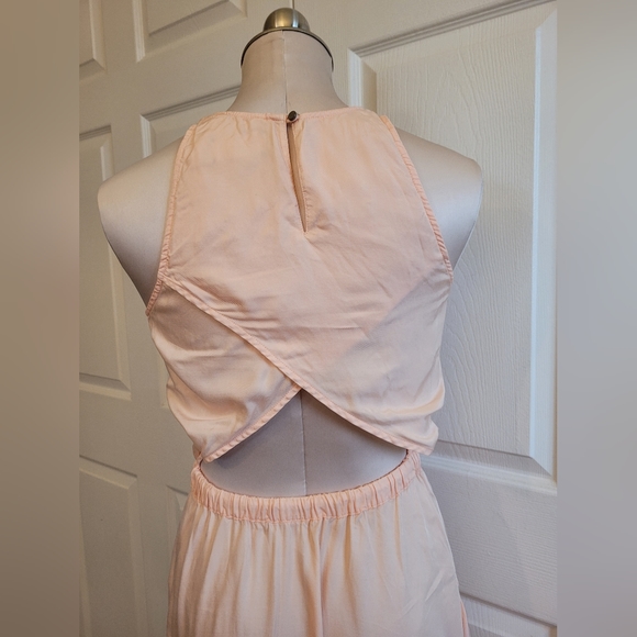 Open back dress - Picture 6 of 8